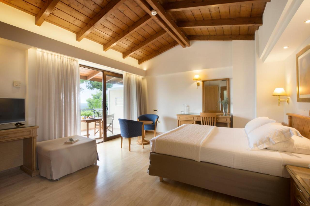 Negroponte Resort Eretria Eksteriør bilde
